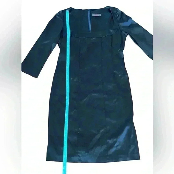 REISS black knee length Cocktail Dress. 3/4 sleeves with gorgeous details. - Picture 2 of 7